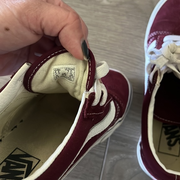 Van Shoes - Picture 6 of 6